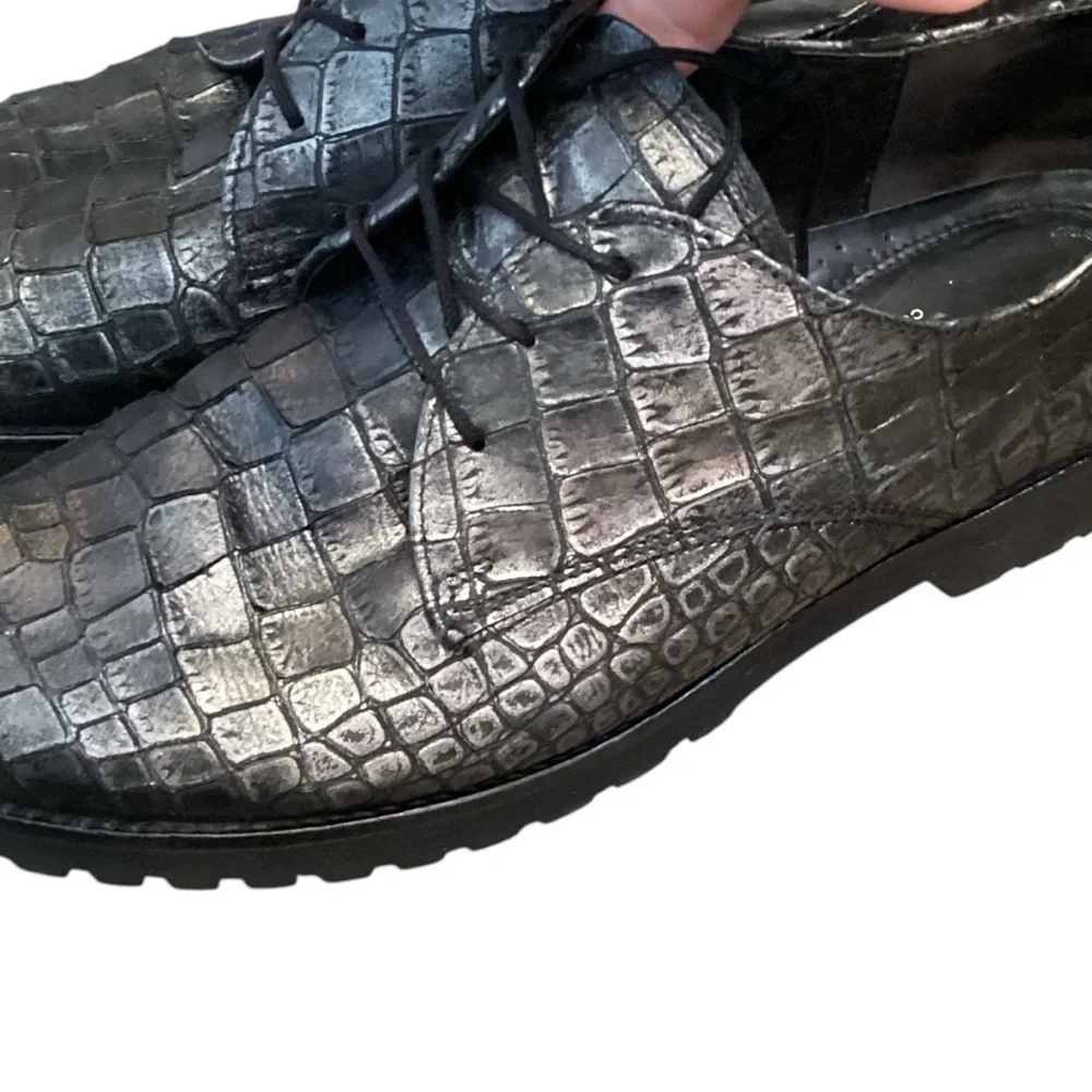GABOR Men’s Pewter Metallic Leather Lace Up Crocodile Oxford, Size 6‎